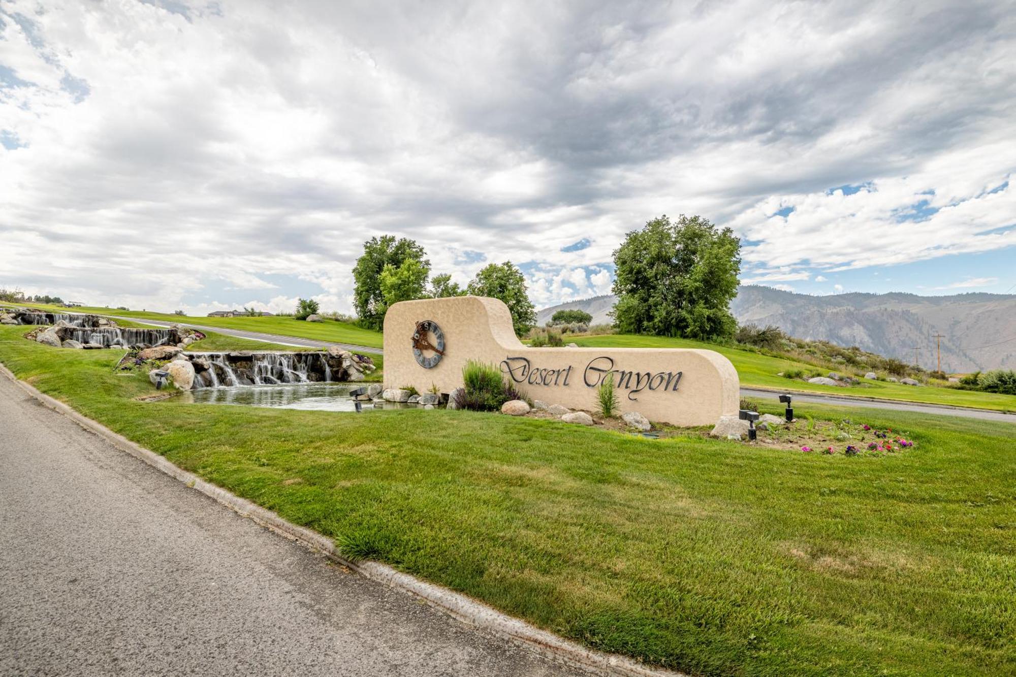 Desert Canyon Golf Resort Orondo Extérieur photo
