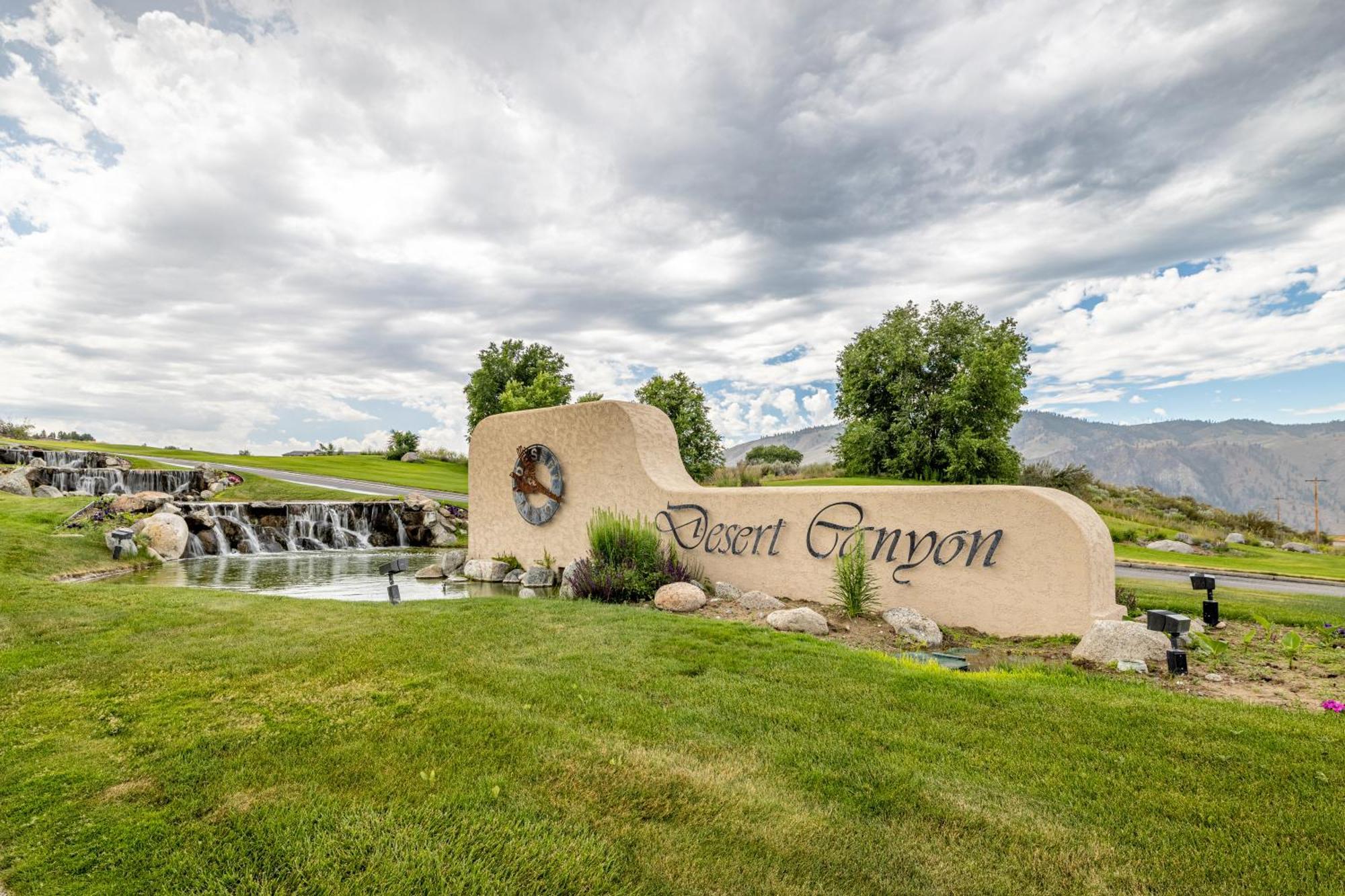 Desert Canyon Golf Resort Orondo Extérieur photo